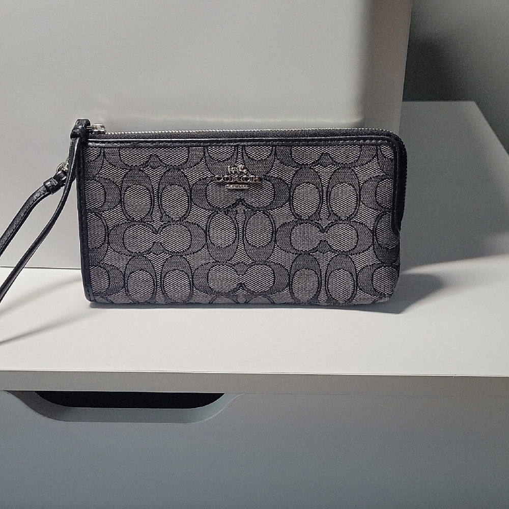 Coach Black Signature Wristlet Clutch